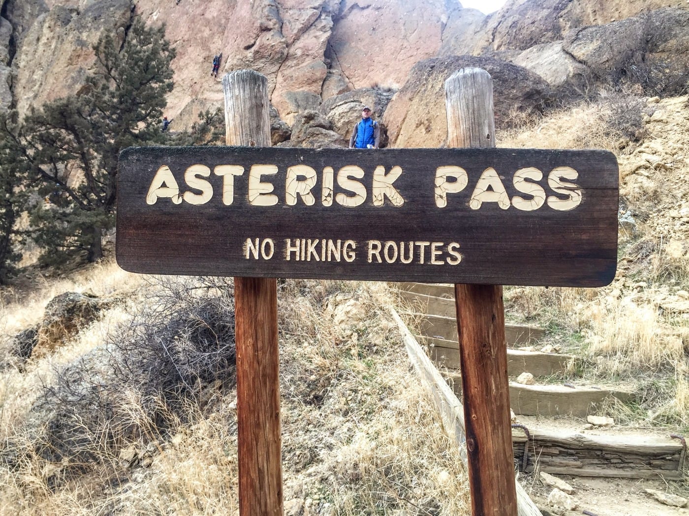 Trail sign at Asterisk Pass.